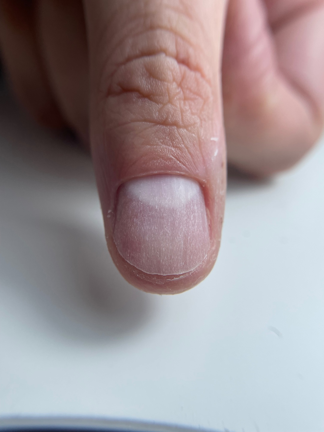 Dépose avec soin & manucure40€